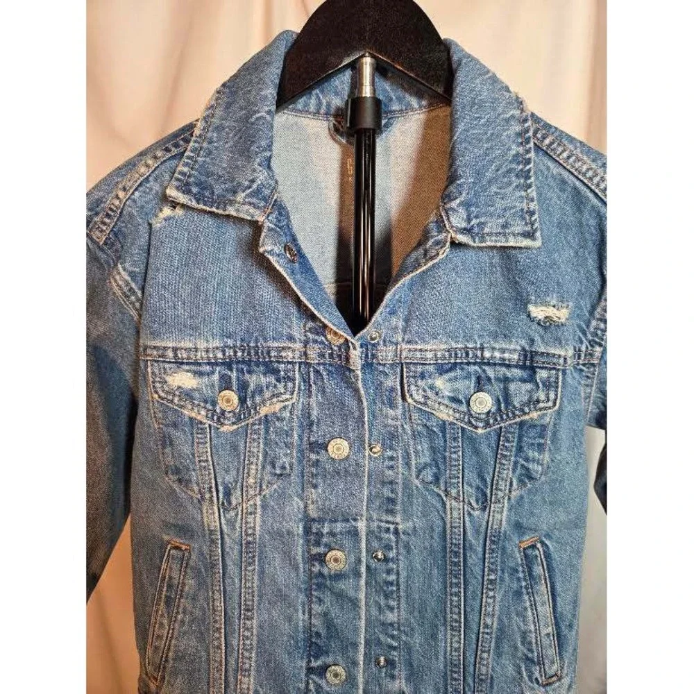 Gap Kids Blue Denim Trucker Jacket Medium Wash Distressed Size S 6-7